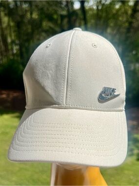 Nike Off-White Baseball Cap with Silver Swoosh